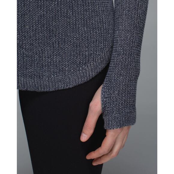 Lululemon Cabin Yogi Long Sleeve Cashmere Blend Sweater in Heathered Grey size 2 - Picture 6 of 11